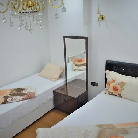 מלון Sultanahmet Deluxe 5*